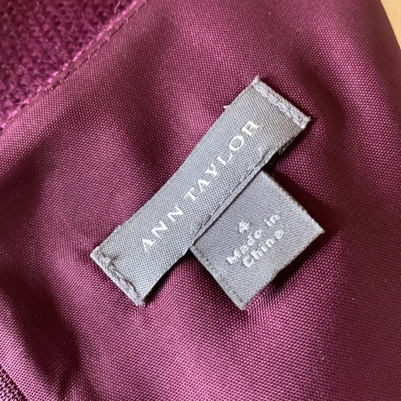 EUC Ann Taylor 100% wool Fitted sleeveless dress size 4 Empire waist full lined. - Picture 5 of 7